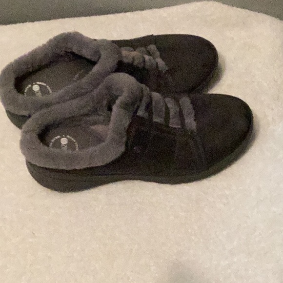 Bzees Gray Goldie Washable Slip-on Mules - Picture 16 of 16